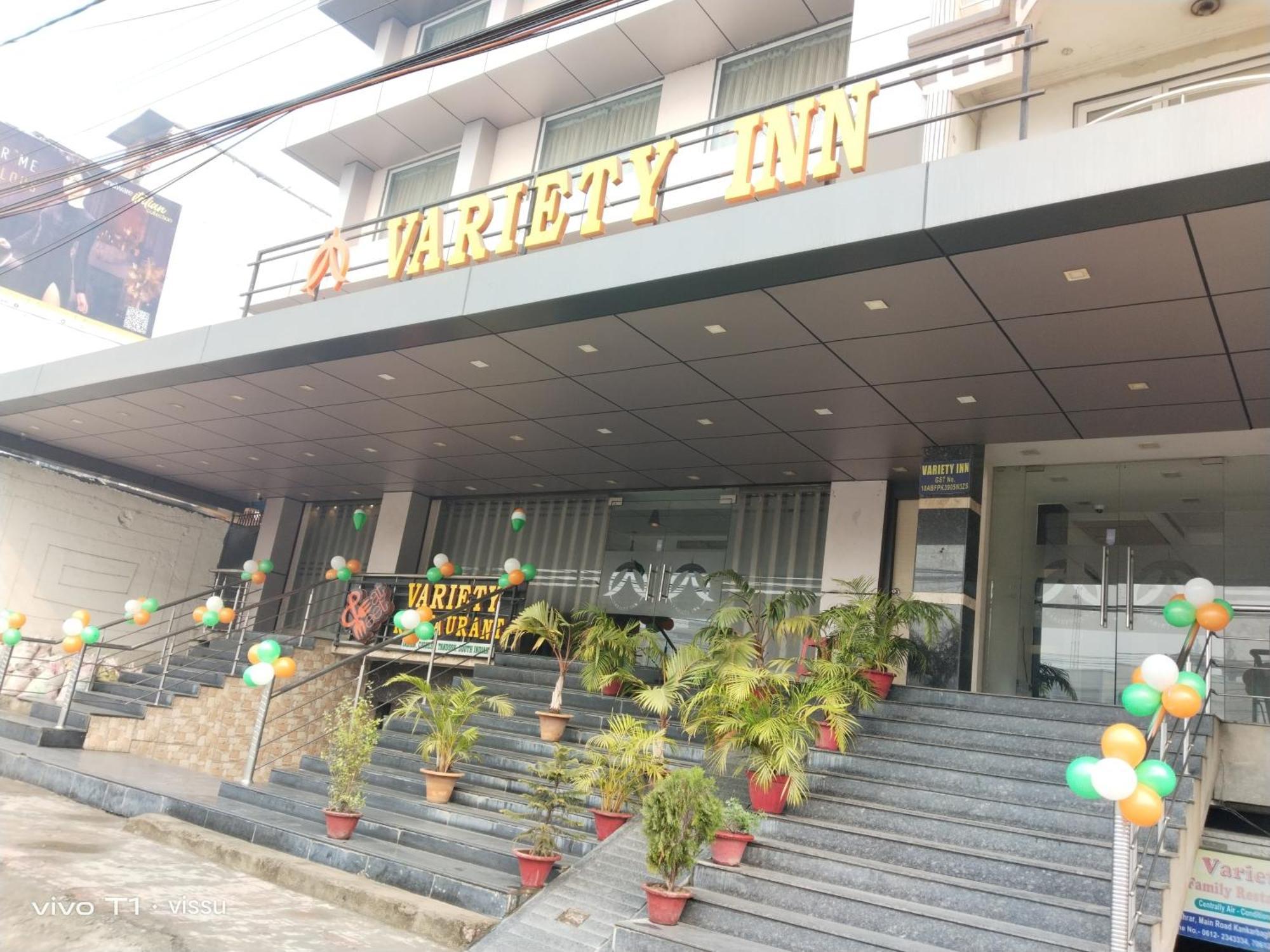Variety Inn パトナー エクステリア 写真